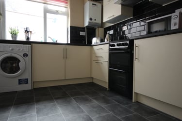 5 bed house, West View (L), Gilesgate, Durham, DH11HZ - Image 4