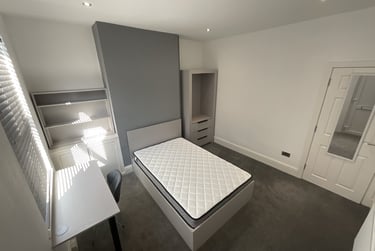 4 bed house, Paget Street, City Centre, Loughborough, LE115DS - Image 3