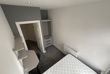 4 bed house, Paget Street, City Centre, Loughborough, LE115DS - Image 4