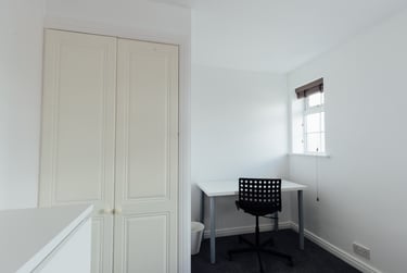 6 bed house, Goldfinch Close, City Centre, Loughborough, LE113HG - Image 14