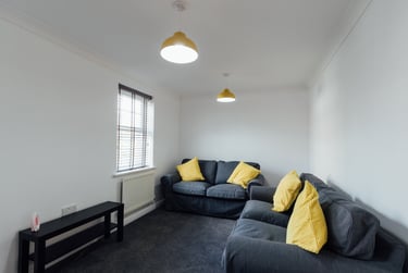 6 bed house, Goldfinch Close, City Centre, Loughborough, LE113HG - Image 7