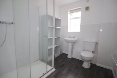 6 bed house, Goldfinch Close, City Centre, Loughborough, LE113HG - Image 5