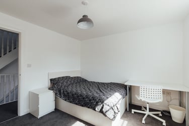 6 bed house, Goldfinch Close, City Centre, Loughborough, LE113HG - Image 14