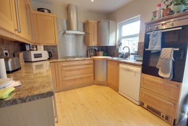 5 bed house, Ashwood, Gilesgate, Durham, DH11HT - Image 2