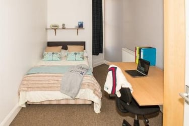 4 bed house, Ravensworth Terrace (L), Claypath, Durham, DH11QP - Image 3