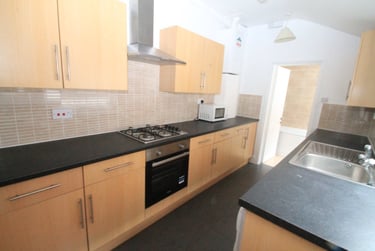4 bed house, Allison Street, West End, Lincoln, LN11PX - Image 2