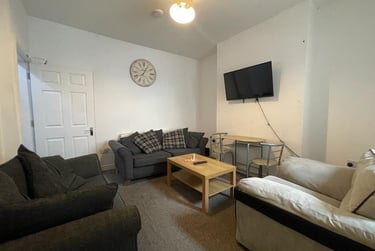 4 bed house, Carholme Road, West End, Lincoln, LN11ST - Image 10