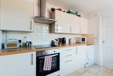 6 bed house, West Parade, West End, Lincoln, LN11QR - Image 1