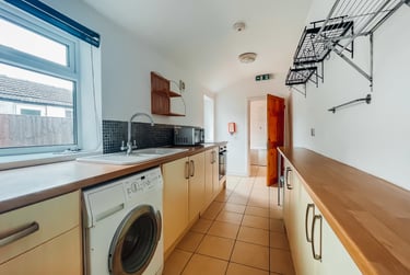 5 bed house, Newland Street West, West End, Lincoln, LN11QD - Image 1