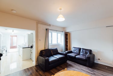 4 bed house, Wellington Street, West End, Lincoln, LN11PL - Image 1