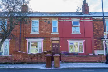 5 bed house, Carholme Road, West End, Lincoln, LN11SP - Image 1