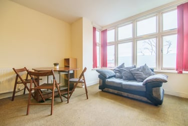 4 bed house, The Avenue, West End, Lincoln, LN11XZ - Image 2