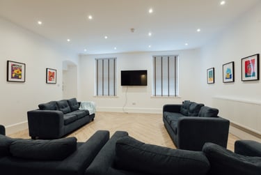 11 bed house, Stairs House, Uphill, Lincoln, LN21NS - Image 2