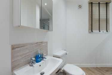 11 bed house, Stairs House, Uphill, Lincoln, LN21NS - Image 5