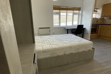 1 bed house, Market Street, City Centre, Loughborough, LE113ER - Image 4