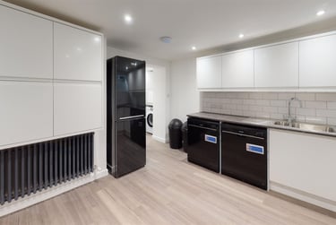 11 bed house, Guinea Street, City Centre, Bristol, BS16SX - Image 2