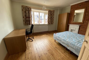 3 bed house, Knighton Road, Knighton, Leicester, LE23TS - Image 1