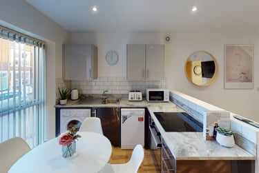 2 bed house, Claude Street, Dunkirk, Nottingham, NG72LG - Image 4