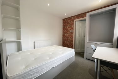 6 bed house, York Road, City Centre, Loughborough, LE113DA - Image 5