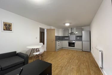 1 bed house, Baxter Gate, City Centre, Loughborough, LE111FT - Image 1