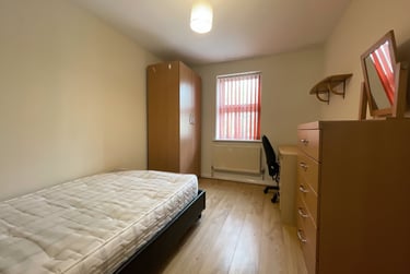 2 bed house, Carlton Close, City Centre, Loughborough, LE115DY - Image 1