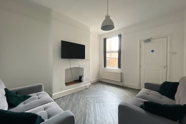 5 bed house, Arthur Street, City Centre, Loughborough, LE113AY - Image 1