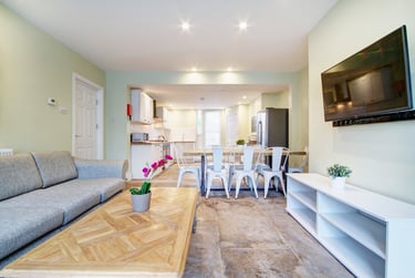 8 bed house, Hyde Park Road, Hyde Park, Leeds, LS61AJ - Image 3