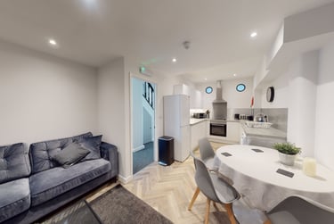 4 bed house, Old Market Street, City Centre, Bristol, BS20ER - Image 1