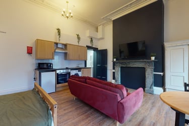 1 bed house, Shaw Street, Low Hill, Liverpool, L61HL - Image 1