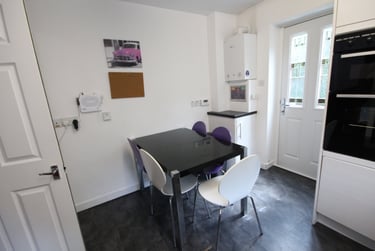 5 bed house, St Johns Road, Nevilles Cross, Durham, DH14NU - Image 4