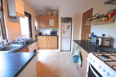 3 bed house, Wakenshaw Road, Gilesgate, Durham, DH11EP - Image 2