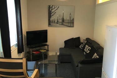 4 bed house, Havelock Street, City Centre, Loughborough, LE115DH - Image 1