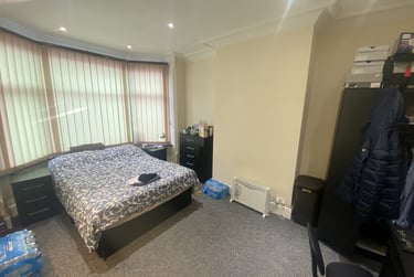 2 bed house, East Park Road, Highfields, Leicester, LE55HH - Image 2