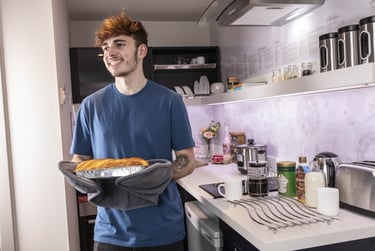 Gold Plus Studio at Study Inn Reynard House, Welford Road, Central, Leicester, LE27AD - Image 2