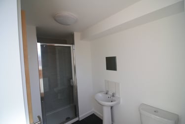 4 bed house, Braunstone Gate, City Centre, Leicester, LE35LG - Image 11