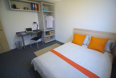 4 bed house, Braunstone Gate, City Centre, Leicester, LE35LG - Image 1