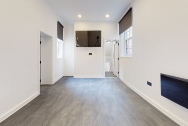 1 bed house, Bridlesmith Gate, Lace Market, Nottingham, NG12GN - Image 2