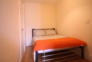 1 bed house, London Road, Highfields, Leicester, LE21EG - Image 3