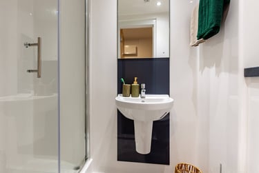 Deluxe Studio at The Terry Frost Building, Whitelock Street, Leeds Beckett University, Leeds, LS71EH - Image 8