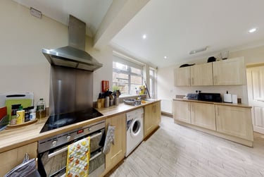 6 bed house, St Leonards Road, Clarendon Park, Leicester, LE21WS - Image 2