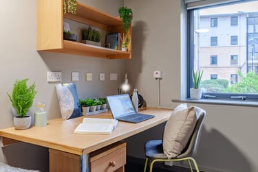 Classic Ensuite at Devonshire Courtyard, Wellington Street, Devonshire Green, Sheffield, S14HG - Image 3