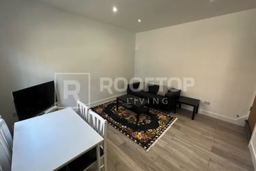 2 bed house, Glossop Street, Rampart Road, Leeds, LS62LE - Image 9