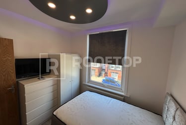 2 bed house, Thornville Avenue, Hyde Park, Leeds, LS61JS - Image 8
