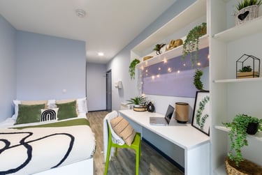 Gold Ensuite at Archer House, Castle Gate, Lace Market, Nottingham, NG17AW - Image 9