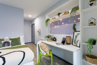 Gold Ensuite at Archer House, Castle Gate, Lace Market, Nottingham, NG17AW - Image 1