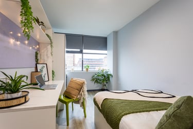 Gold Ensuite at Archer House, Castle Gate, Lace Market, Nottingham, NG17AW - Image 2