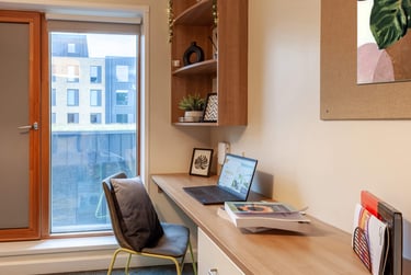 Premium Ensuite at Kendrick Hall, 4 Crown Place, City Centre, Reading, RG15AE - Image 4