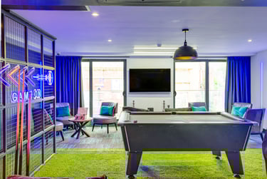 Elegance Apartment at Iconinc, The Glassworks, Cardigan Road, Burley, Leeds, LS61LF - Image 38