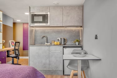 Elegance Apartment at Iconinc, The Glassworks, Cardigan Road, Burley, Leeds, LS61LF - Image 3