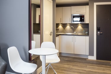 Elegance Apartment at Iconinc, The Glassworks, Cardigan Road, Burley, Leeds, LS61LF - Image 8